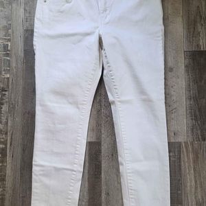 Michael Kors Women's Jeans Size 6 Worn once Stretchy Material